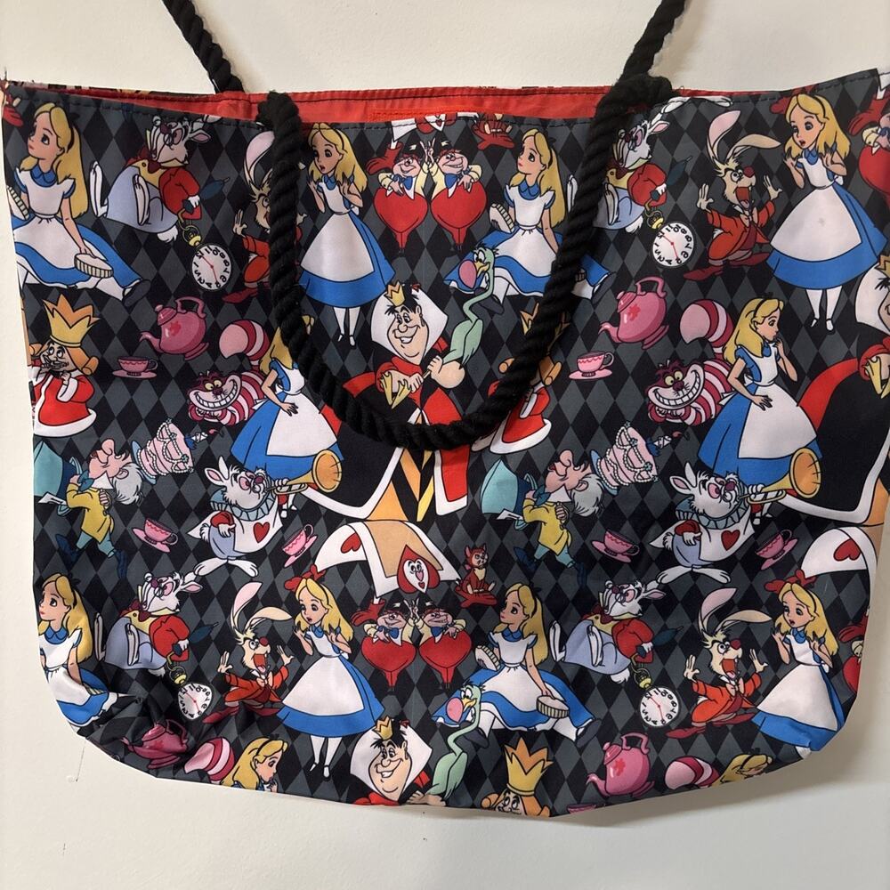 Disney Tote Alice in Wonderland Queen Hearts Cheshire Cat Mad Hatter Print Bag